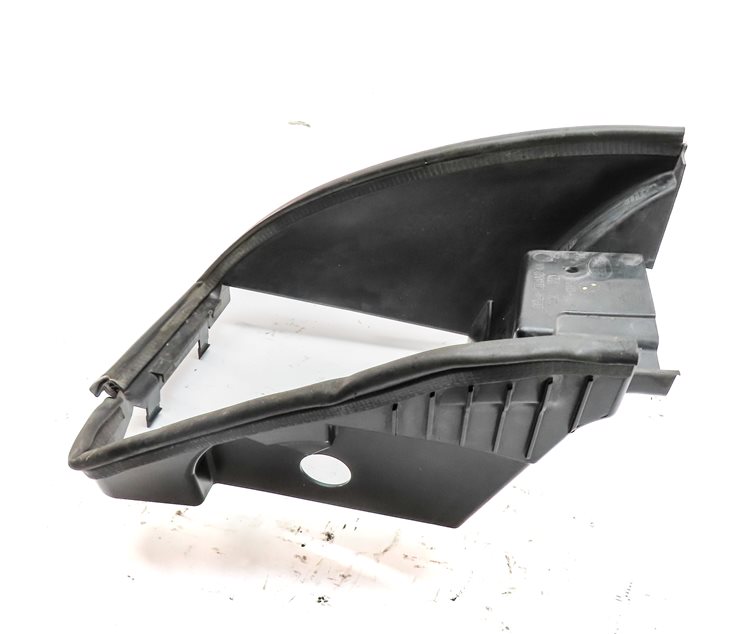 Thumbnail 3: 2014 RANGE ROVER SPORT (L494) 3.0L SUPER FRONT RIGHT AUXILIARY RADIATOR SHROUD