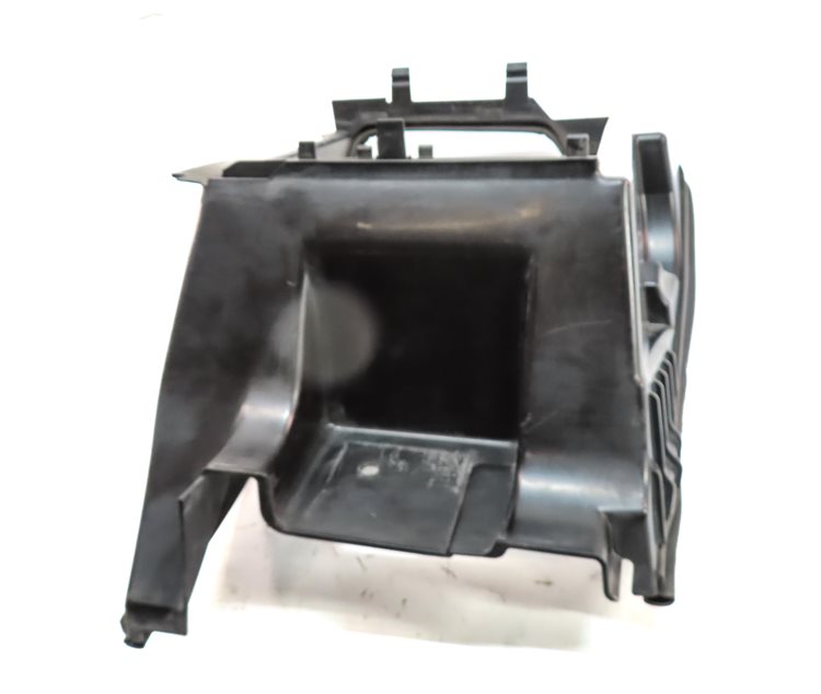 Thumbnail 5: 2014 RANGE ROVER SPORT (L494) 3.0L SUPER FRONT RIGHT AUXILIARY RADIATOR SHROUD