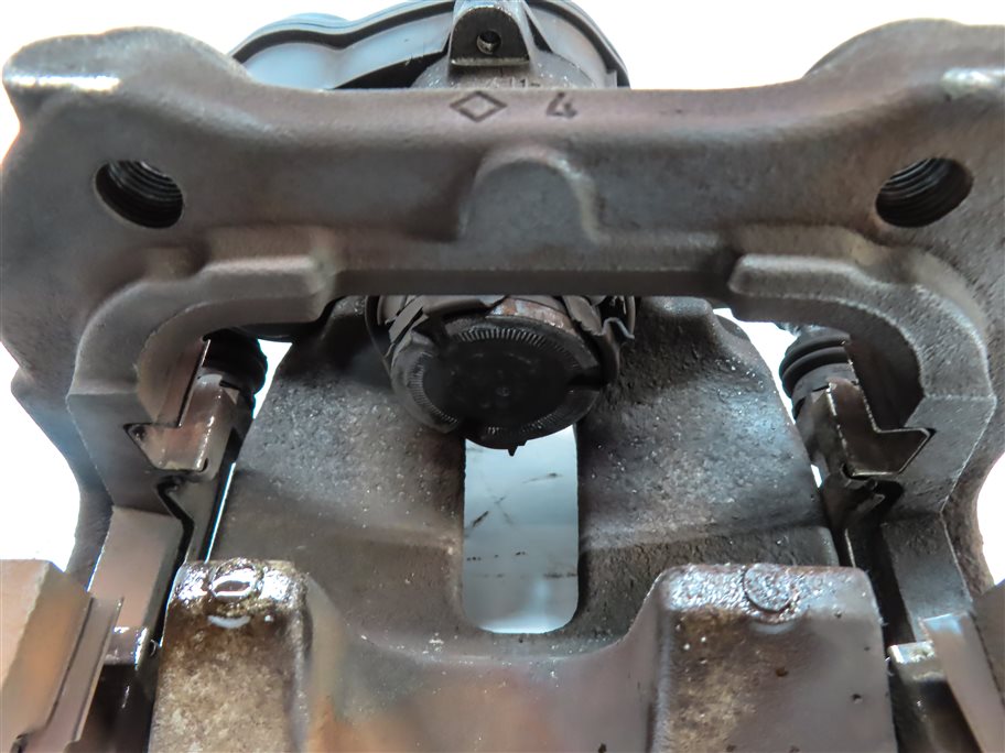 Thumbnail 7: 2013-2017 LAND RANGE ROVER (L405 L494) REAR RIGHT BRAKE CALIPER w/ ACTUATOR