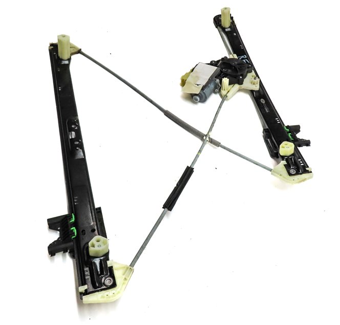 Thumbnail 3: 14-20 RANGE ROVER SPORT (L494) FRONT RIGHT PASSENGER WINDOW REGULATOR w/ MOTOR