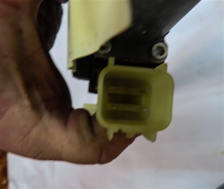 Thumbnail 5: 14-20 RANGE ROVER SPORT (L494) FRONT RIGHT PASSENGER WINDOW REGULATOR w/ MOTOR