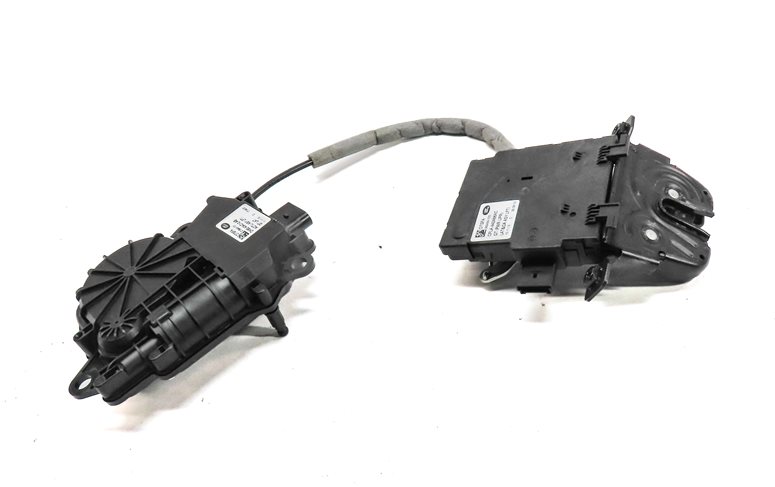 Thumbnail 2: 2014 RANGE ROVER SPORT (L494) REAR TRUNK LIFTGATE HATCH LID LOCK LATCH ACTUATOR
