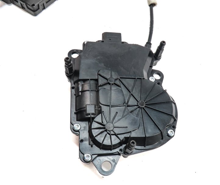 Thumbnail 7: 2014 RANGE ROVER SPORT (L494) REAR TRUNK LIFTGATE HATCH LID LOCK LATCH ACTUATOR