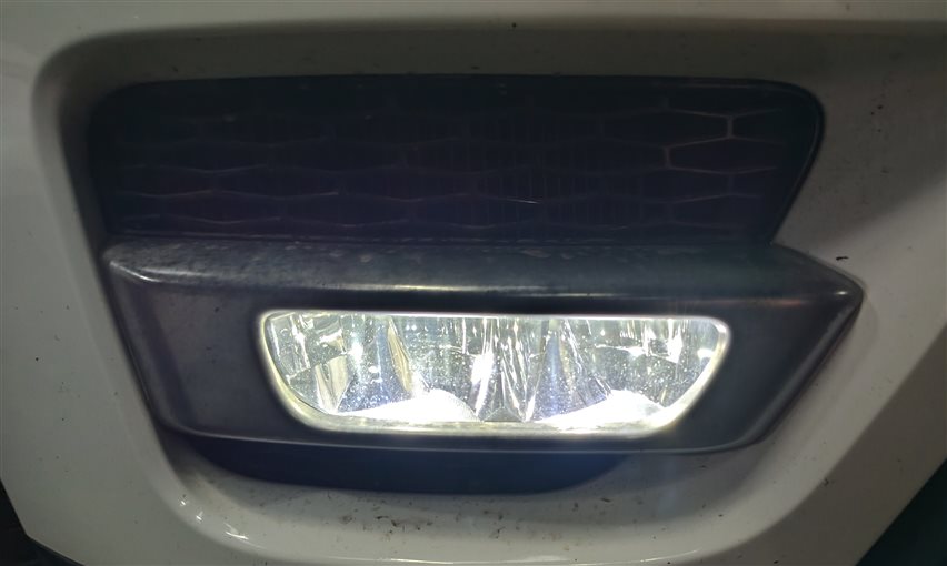 Thumbnail 2: 2013-2017 RANGE ROVER SPORT (L494) FRONT RIGHT PASSENGER LED FOGLIGHT LIGHT LAMP