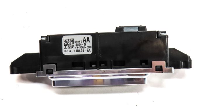 Thumbnail 5: 2014 RANGE ROVER SPORT (L494) REAR CENTER CONSOLE HEAT HEATED SEAT SWITCH PANEL