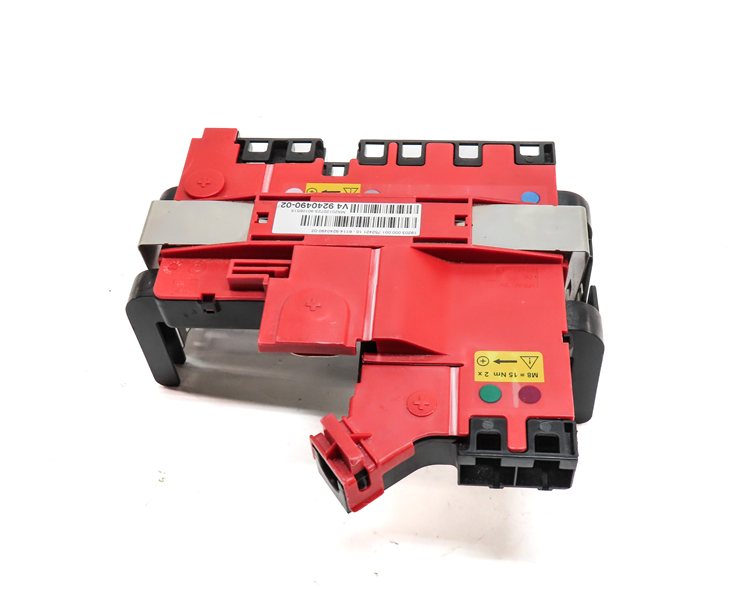 Thumbnail 4: 13 BMW 640I GRAN COUPE F06 3.0L (N55) POSITIVE BATTERY POWER DISTRIBUTION PLATE