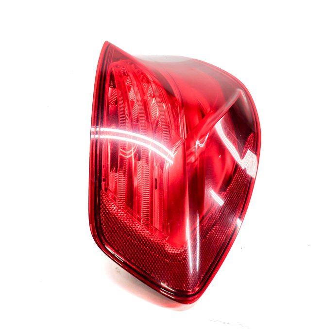 Thumbnail 4: 12-19 BMW 640i 650i M6 F06 F12 F13 LEFT DRIVER OUTER TAILLIGHT BRAKE LIGHT LAMP