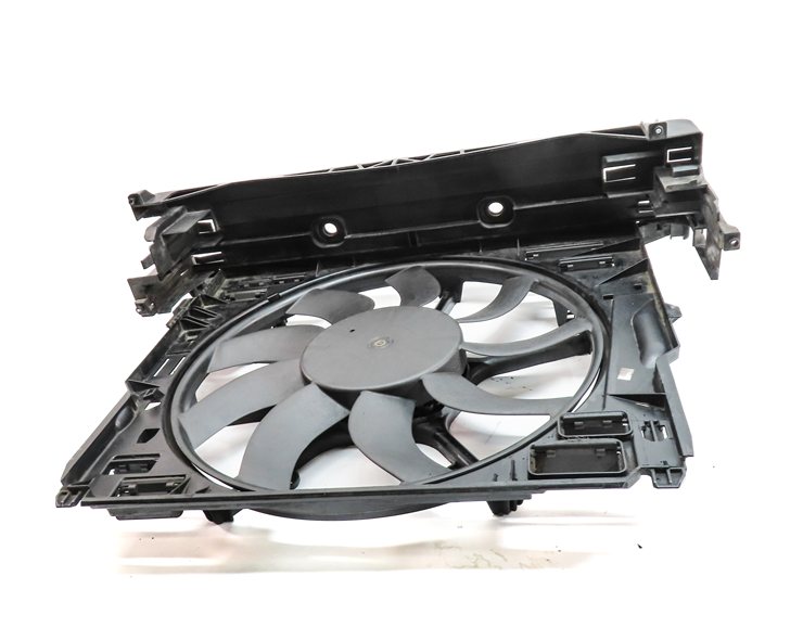 Thumbnail 2: 10-19 BMW 5 6 7 F01 F10 3.0L N54 N55 850 WATT RADIATOR COOLING FAN w/ SHROUD