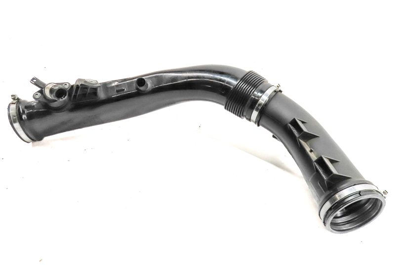 2013 BMW 640I GRAN COUPE (F06) 3.0L (N55) ENGINE AIR INTAKE UPPER DUCT PIPE TUBE