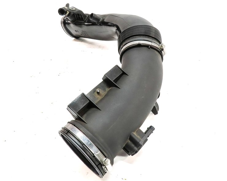 Thumbnail 3: 2013 BMW 640I GRAN COUPE (F06) 3.0L (N55) ENGINE AIR INTAKE UPPER DUCT PIPE TUBE