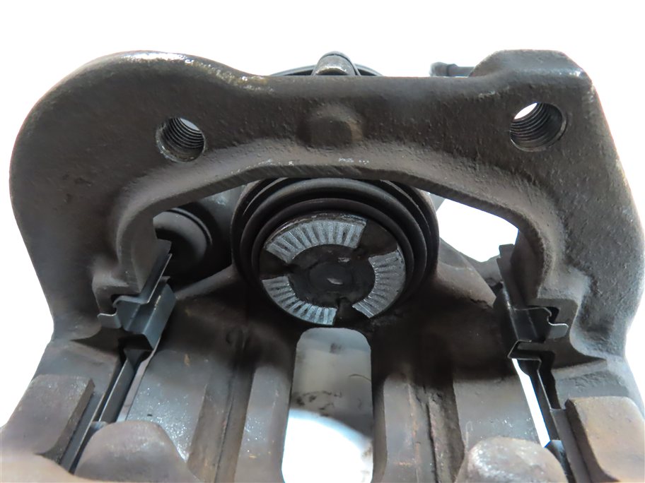 Thumbnail 8: 2011-2019 BMW 5 6 SERIES (F06 F10 F12 F13) REAR RIGHT BRAKE CALIPER w/ ACTUATOR
