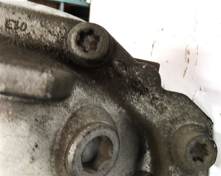 Thumbnail 6: 11-19 BMW 528i 535i 640i (F10 F12) REAR DIFFERENTIAL GEAR CARRIER (3.23 RATIO)