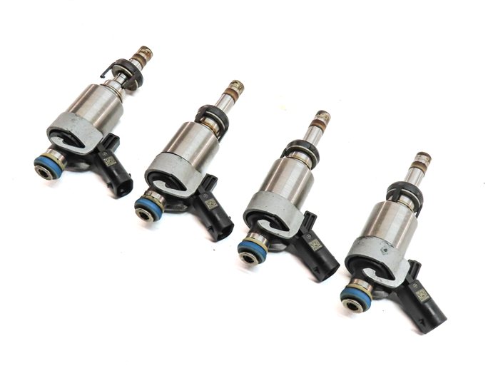08-17 AUDI A3 A4 A5 A6 Q5 TT (8P B8 8K 8T 8R MK2 C7) 2.0L FSI FUEL INJECTOR SET4