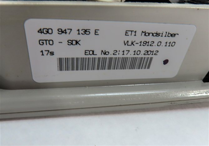Thumbnail 7: 2013 AUDI A6 (C7 4G) FRONT INTERIOR DOME MAP READING LIGHT LAMP (Gray)