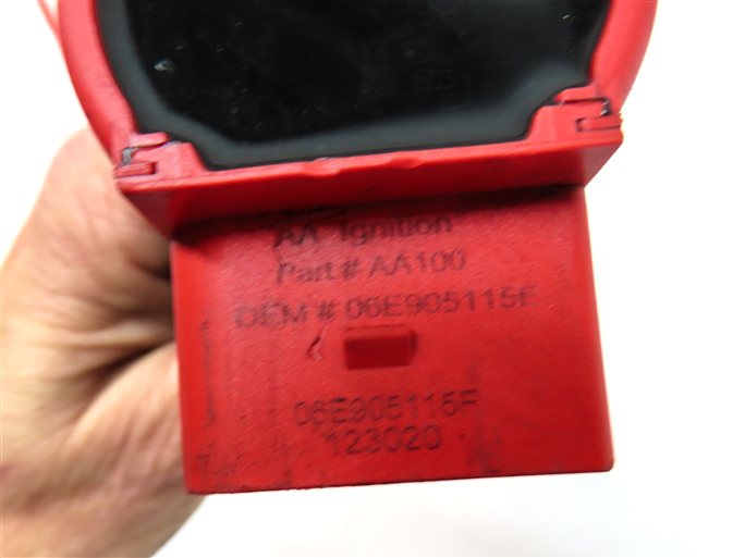 Thumbnail 7: 2013 AUDI A6 (C7 4G) 2.0L (CAEB) ENGINE IGNITION COIL SET/4