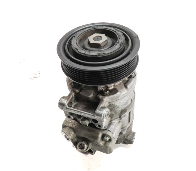 Thumbnail 1: 2012-2016 AUDI A6 (C7) 2.0L CAEB / CAED TURBO ENGINE AIR A/C COMPRESSOR PUMP