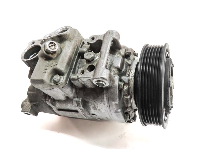 Thumbnail 4: 2012-2016 AUDI A6 (C7) 2.0L CAEB / CAED TURBO ENGINE AIR A/C COMPRESSOR PUMP