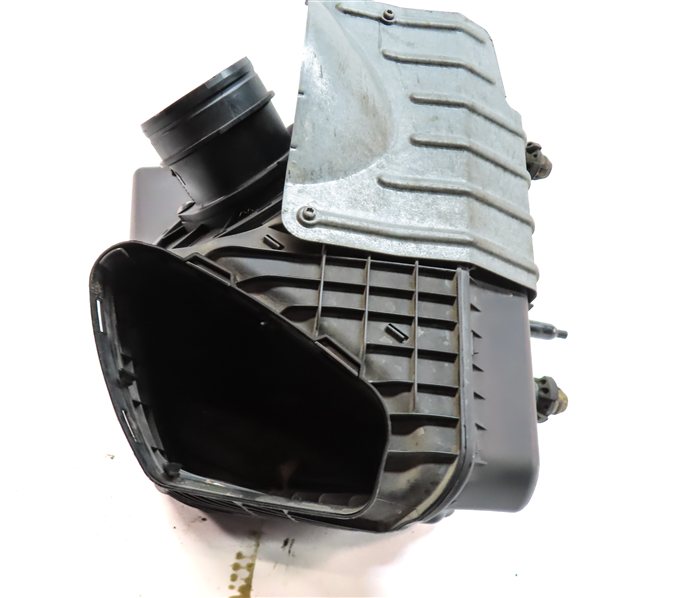Thumbnail 6: 2012-2016 AUDI A6 (C7 4G) 2.0L (CAEB) ENGINE AIR INTAKE FILTER BOX