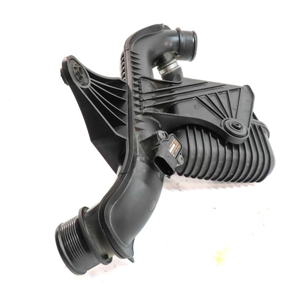Thumbnail 3: 13 AUDI A6 (C7 4G) 2.0L (CAEB) ENGINE INTERCOOLER PRESSURE HOSE PIPE DAMPER BOX