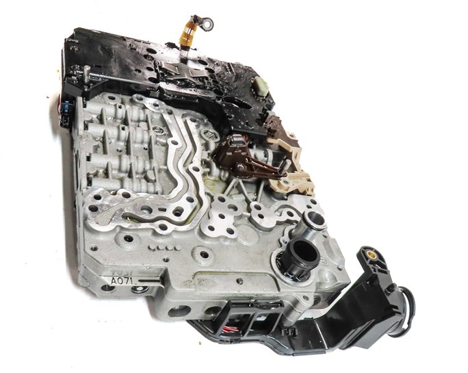 Thumbnail 3: 13-15 AUDI A6 (C7) 2.0L AWD QUATTRO NGR AUTO AUTOMATIC TRANSMISSION VALVE BODY