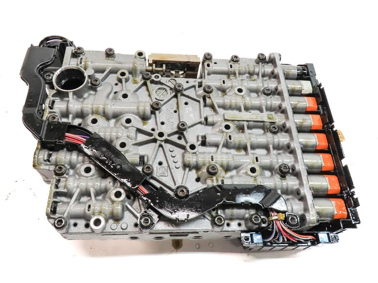 Thumbnail 6: 13-15 AUDI A6 (C7) 2.0L AWD QUATTRO NGR AUTO AUTOMATIC TRANSMISSION VALVE BODY
