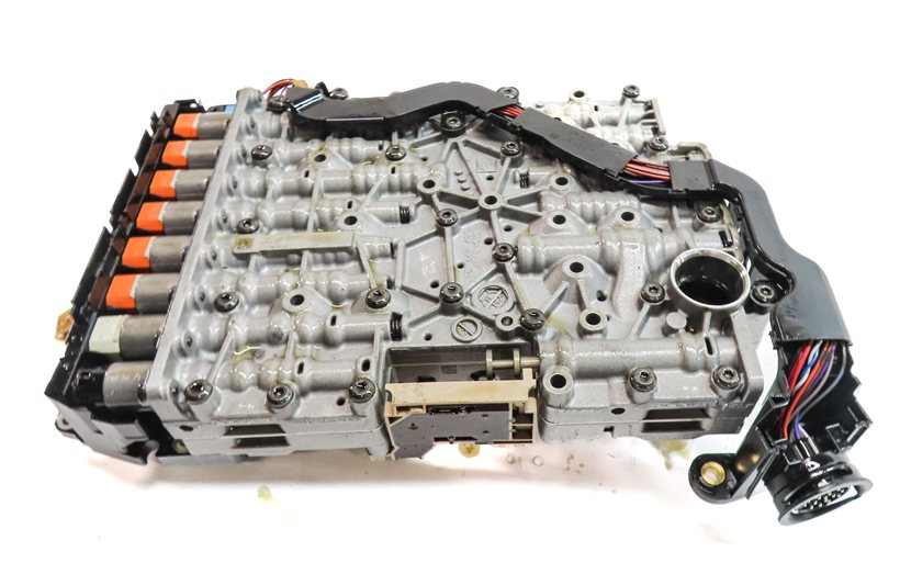 Thumbnail 7: 13-15 AUDI A6 (C7) 2.0L AWD QUATTRO NGR AUTO AUTOMATIC TRANSMISSION VALVE BODY