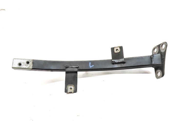 Thumbnail 2: 2013 AUDI A8 (D4 4H) FRONT LEFT DRIVER FENDER MOUNT SUPPORT BRACKET