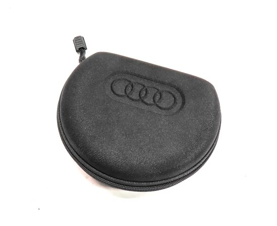 Thumbnail 2: 2013 AUDI A8 (D4 4H) MEDIA DVD PLAYER WIRELESS HEADPHONES w/ BLACK CARRY CASE