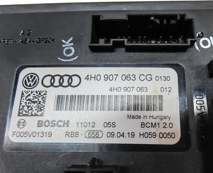 Thumbnail 19: 13-14 AUDI A8 S8 (D4 4H) 4.0L CEUA SPEEDOMETER IMMOBILIZER ENGINE MODULE KEY SET