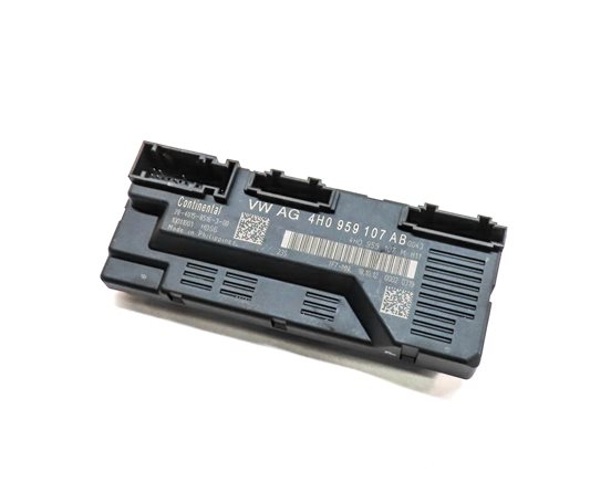 2013 AUDI A8 (D4 4H) REAR TRUNK HATCH LID CONTROL MODULE