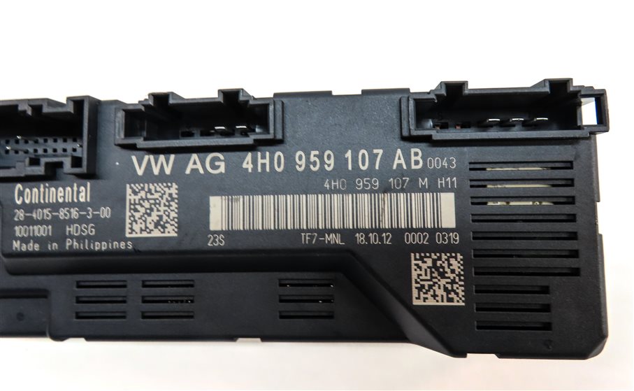 Thumbnail 5: 2013 AUDI A8 (D4 4H) REAR TRUNK HATCH LID CONTROL MODULE