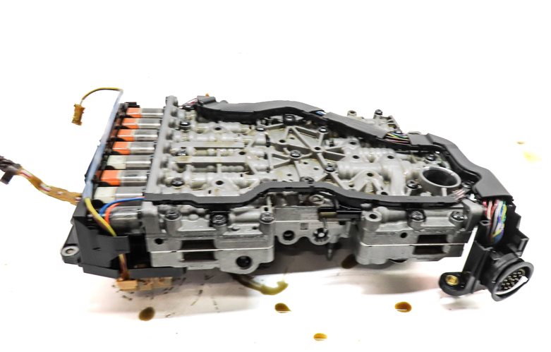 Thumbnail 10: 13-14 AUDI A8 S8 (D4 4H) 8HP55A AUTOMATIC TRANSMISSION VALVE BODY w/ OIL PUMP
