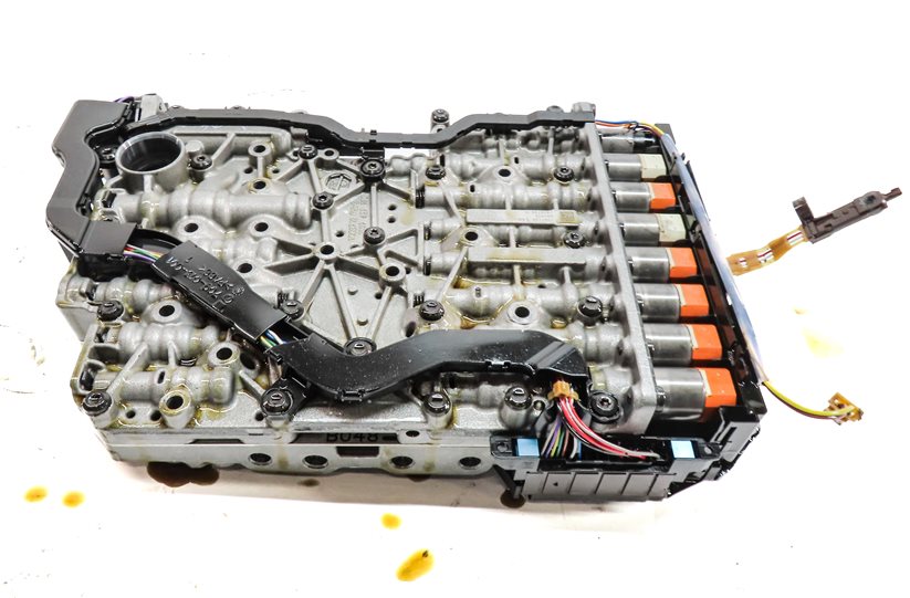 Thumbnail 7: 13-14 AUDI A8 S8 (D4 4H) 8HP55A AUTOMATIC TRANSMISSION VALVE BODY w/ OIL PUMP