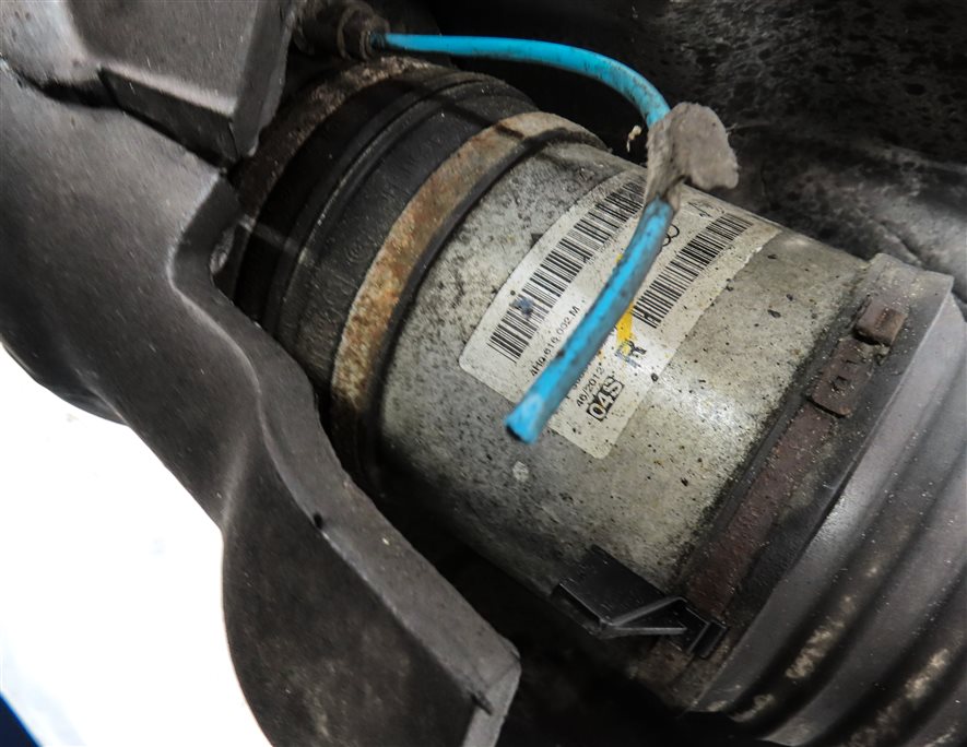 Thumbnail 9: 2011-2018 AUDI A8 S8 (D4 4H) REAR RIGHT PASSENGER AIR SUSPENSION SHOCK STRUT