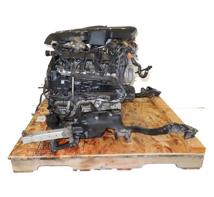 Thumbnail 6: 13-14 AUDI A8 S8 (D4 4H) 4.0L CEUA ENGINE ASSEMBLY (VIN 2, 5th DIGIT) (117k)