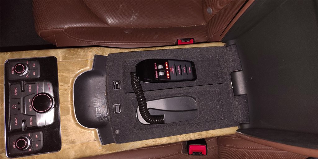 Thumbnail 2: 11-18 AUDI A8 S8 D4 4H REAR CENTER SEAT BACK CONSOLE ARMREST w/ MASSAGE (Brown)