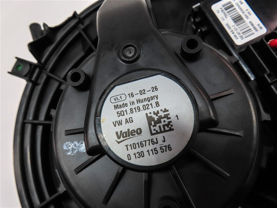 Thumbnail 6: 2015-2018 VW GOLF GTI / AUDI A3 S3 RS3 (8V) FRONT HEATER A/C BLOWER FAN MOTOR