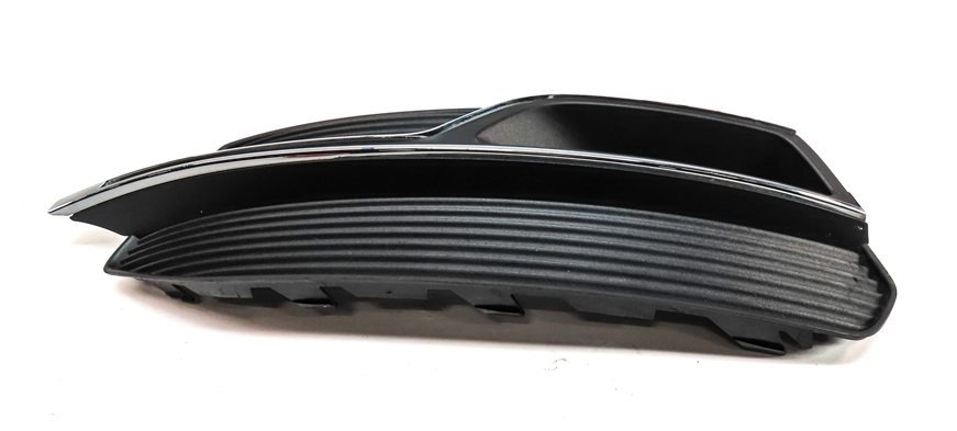 Thumbnail 3: 16-18 AUDI A3 (8V) FRONT LEFT DRIVER LOWER BUMPER GRILLE END (BLACK & SILVER)