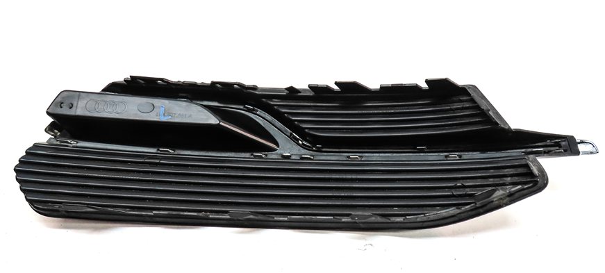 Thumbnail 4: 16-18 AUDI A3 (8V) FRONT LEFT DRIVER LOWER BUMPER GRILLE END (BLACK & SILVER)