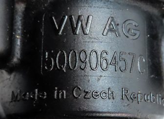 Thumbnail 7: 2016 AUDI A3 E-TRON (8V) 1.4L HYBRID (CXUA) ENGINE COOLANT CONTROL VALVE