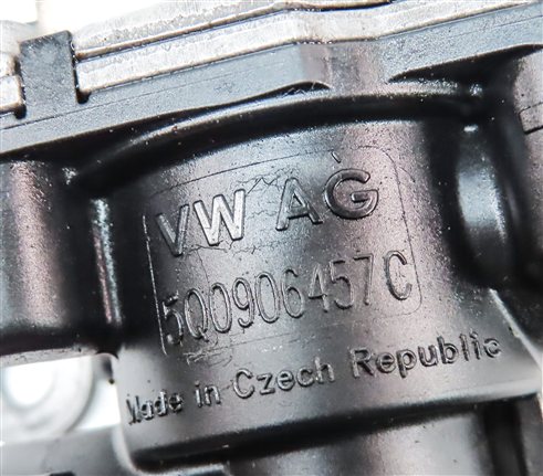 Thumbnail 9: 2016 AUDI A3 E-TRON (8V) 1.4L HYBRID (CXUA) ENGINE COOLANT CONTROL VALVE