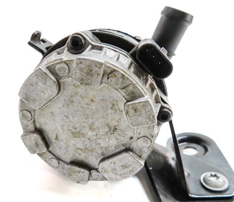 Thumbnail 6: 2016 AUDI A3 E-TRON (8V) 1.4L HYBRID (CXUA) ENGINE AUXILIARY WATER COOLANT PUMP