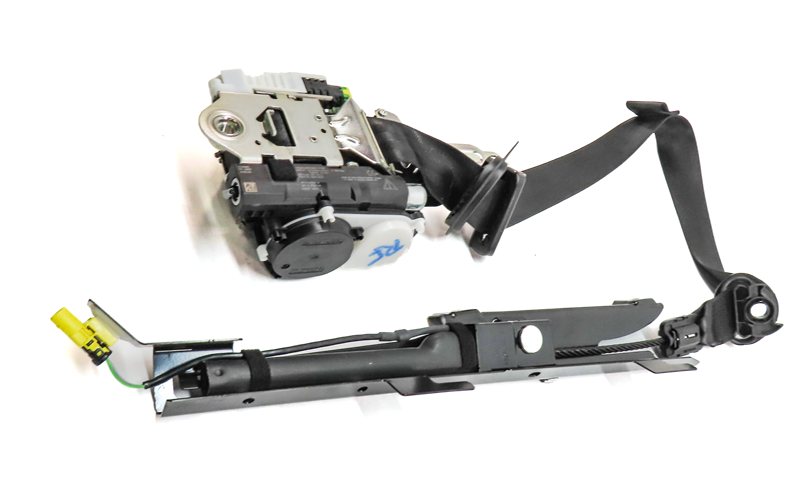 Thumbnail 5: 16-18 AUDI A3 E-TRON (8VF) FRONT RIGHT PASSENGER SEATBELT RETRACTOR (Black)