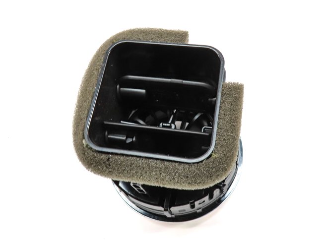 Thumbnail 3: 2016 AUDI A3 E-TRON (8V) FRONT DASH DASHBOARD HEAT AIR AC HVAC VENT (Black)