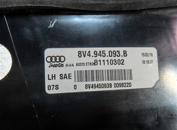 Thumbnail 6: 2016-2018 AUDI A3 E-TRON (8VF) LEFT DRIVER REAR INNER TAILLIGHT LIGHT LAMP (LED)