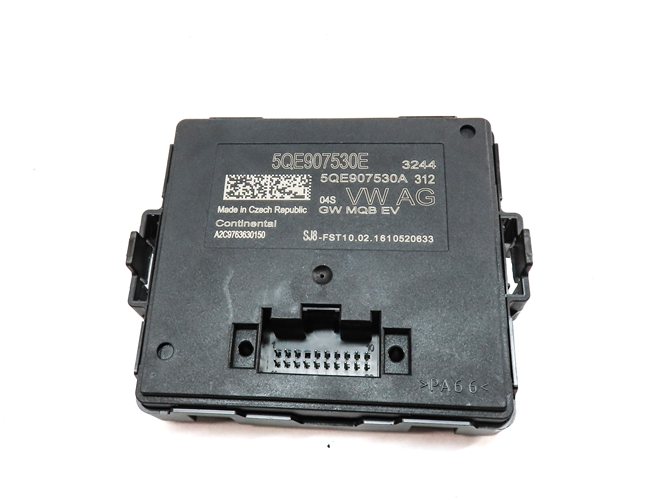 Thumbnail 8: 16-18 AUDI A3 E-TRON HYBRID (8V) SPEEDOMETER ECM BCM BODY ENGINE MODULE KEY SET
