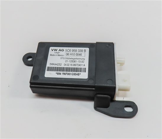 Thumbnail 2: 2016 AUDI A3 E-TRON (8V) FRONT RIGHT PASSENGER SEAT OCCUPANCY CONTROL MODULE