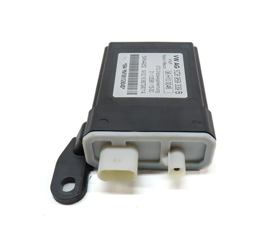 Thumbnail 3: 2016 AUDI A3 E-TRON (8V) FRONT RIGHT PASSENGER SEAT OCCUPANCY CONTROL MODULE