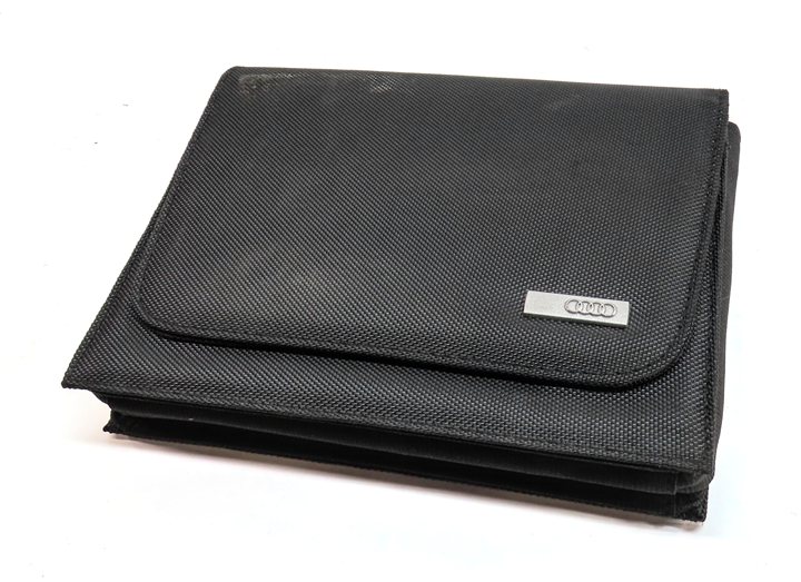 Thumbnail 11: 2016 AUDI A3 E-TRON (8V) 1.4L HYBRID (CXUA) OWNERS MANUAL BOOKLET SET w/ CASE