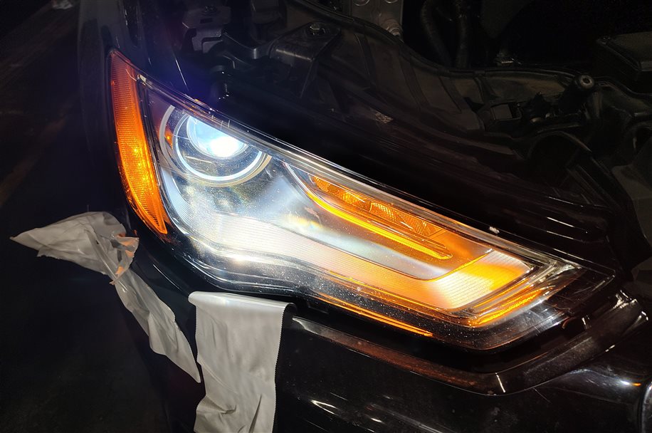 Thumbnail 2: 15-16 AUDI A3 (8V) RIGHT PASSENGER XENON HID HEADLIGHT LIGHT LAMP (8Q3 NON AFS)